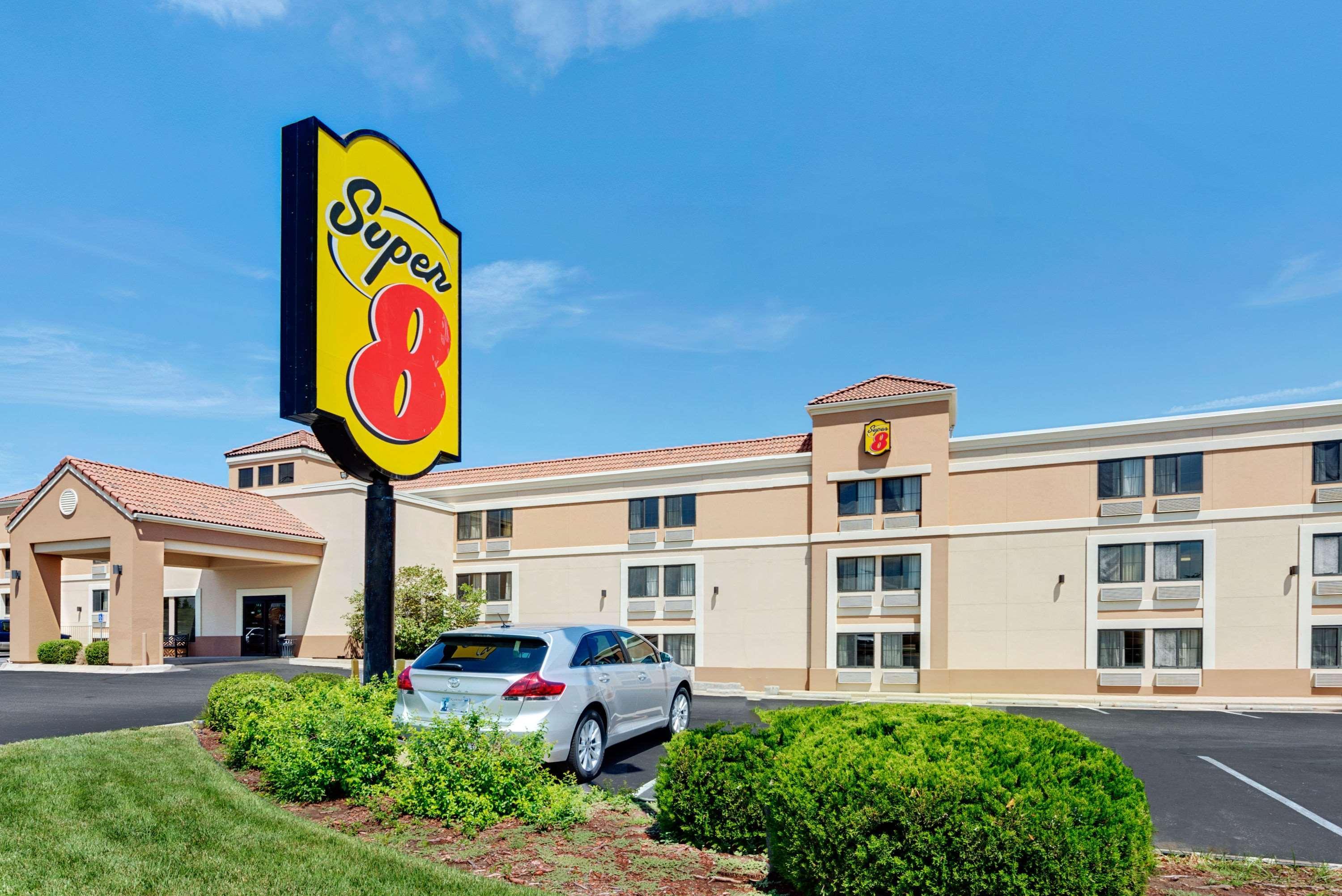 Spark By Hilton Wichita East Exterior photo